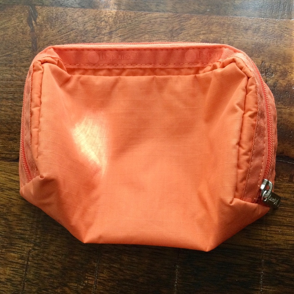 Lesportsac pouch